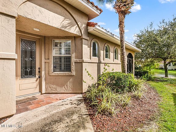 5th image of 3836 LA VISTA Circle