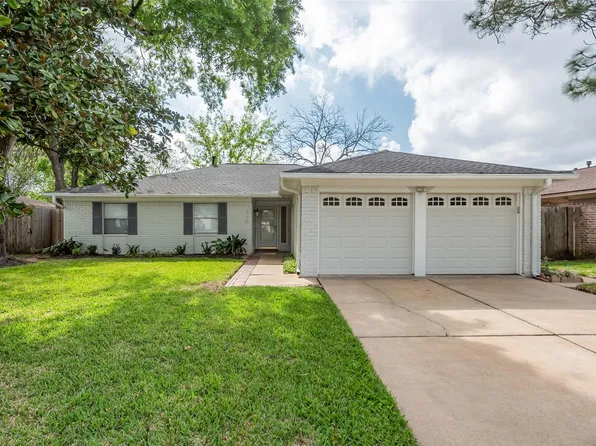 730 Seamaster Dr, Houston, TX 77062