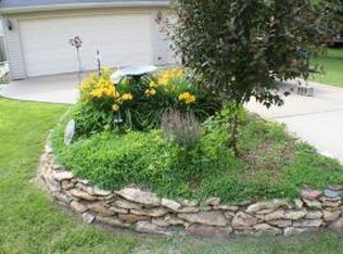 3425 Pacific St, Saint Joseph, MO 64507