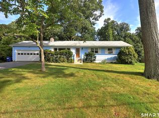 17 Oakridge Drive, Ledyard, CT 06335