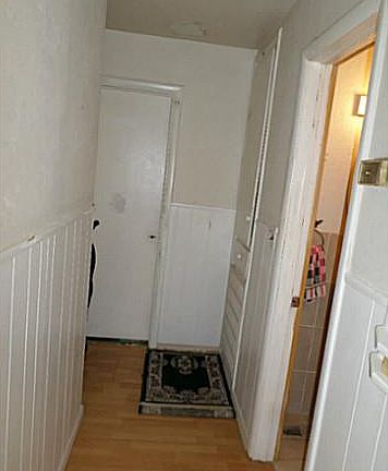 5th image of 3000 SE 18th Pl