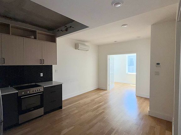 4th image of 200 Linden Blvd #3C