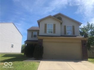 5917 Rolling Bluff Ln, Indianapolis, IN 46221