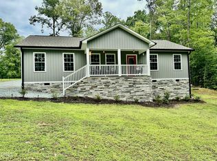 249 Fishermans Point Rd, Roxboro, NC 27574