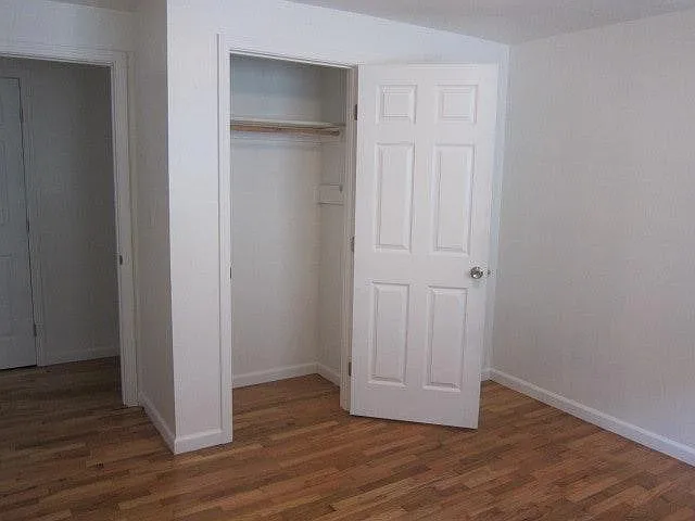 bedroom1