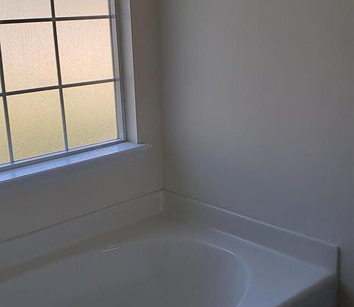 5th image of 301 Sherwood Dr