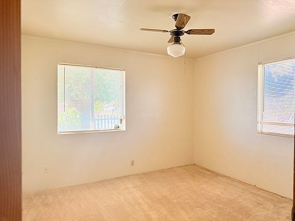 5th image of 8913 Fir Ave