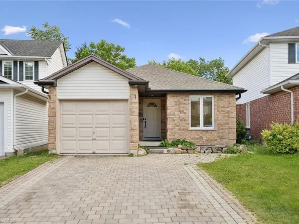 73 Waxwing Cres, Guelph, ON N1C 1E3
