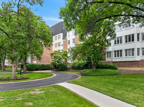 225 Lake Blvd APT 545, Buffalo Grove, IL 60089