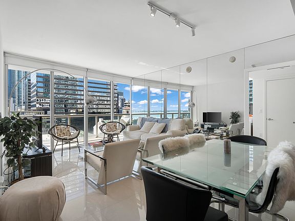 4th image of 495 Brickell Avenue #811