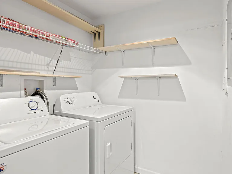 5060 Fairways Cir #F101 — Photo 15