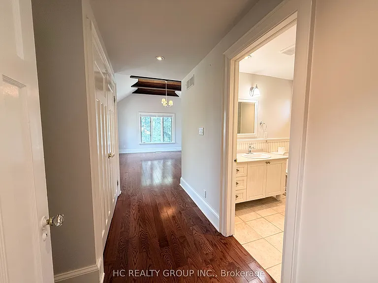 398 Maple Ave — Photo 20