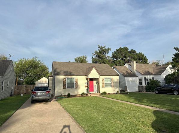 1614 Hillcrest Dr
