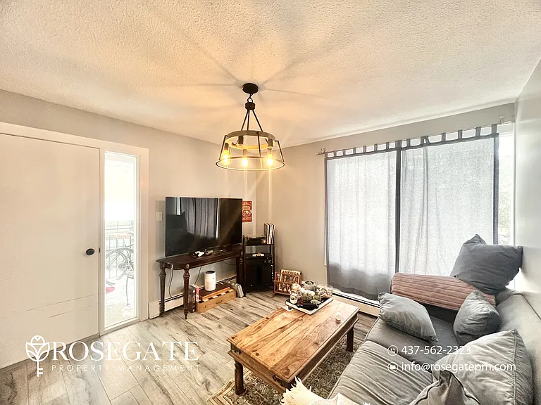 318 Erb St W #3 — Photo 7
