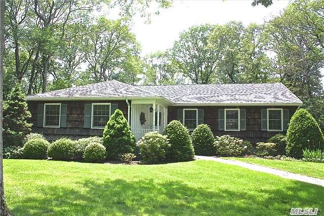 1st image of 19 Bantry Ct