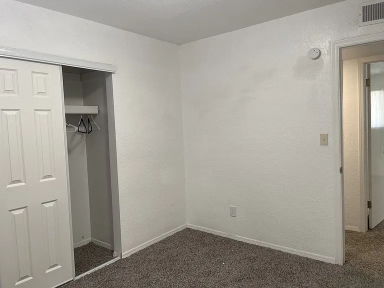 10604 Fieldrock Ct — Photo 48