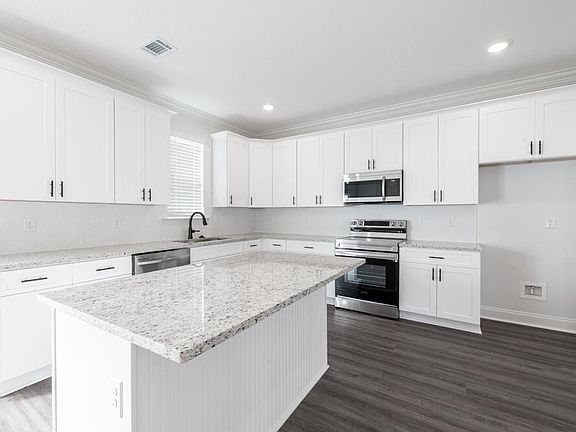 3rd image of 360 Country Glen Ave