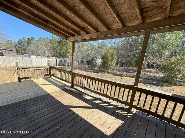 19378 N Shaw Rd, Saucier, MS 39574