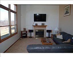 4th image of 4189 Persimmon Dr
