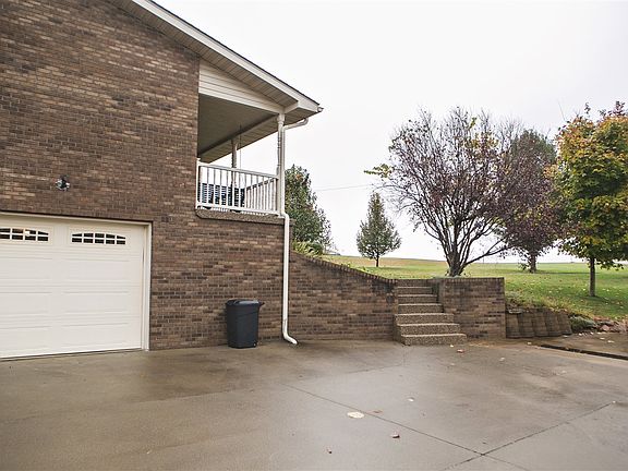 2nd image of 110 Tiffany Estates Ln