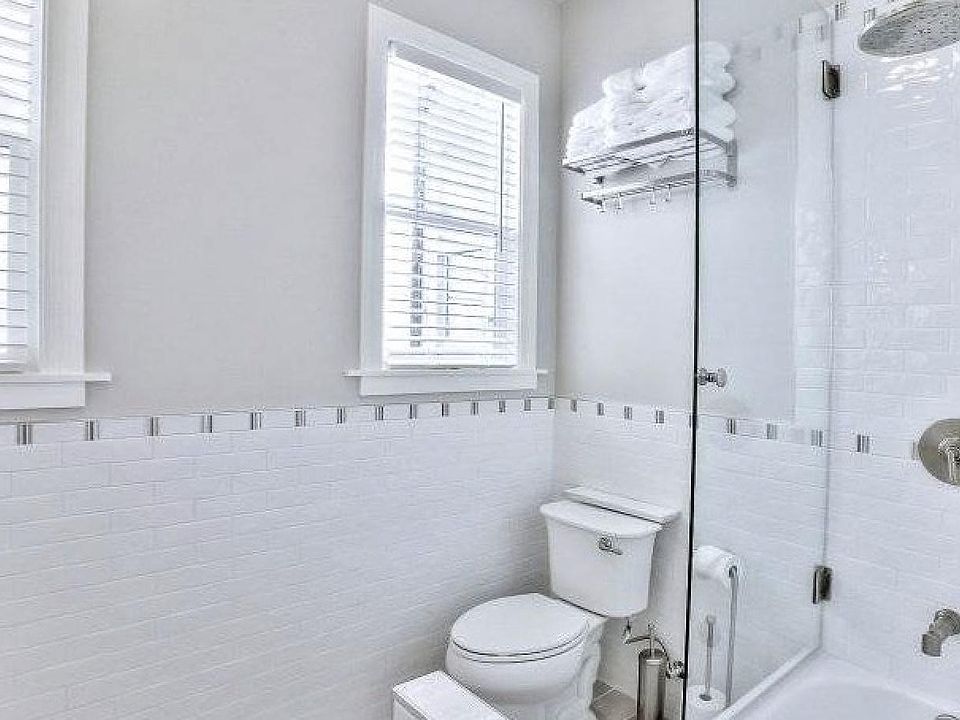 1st image of 2440 34th St #1A