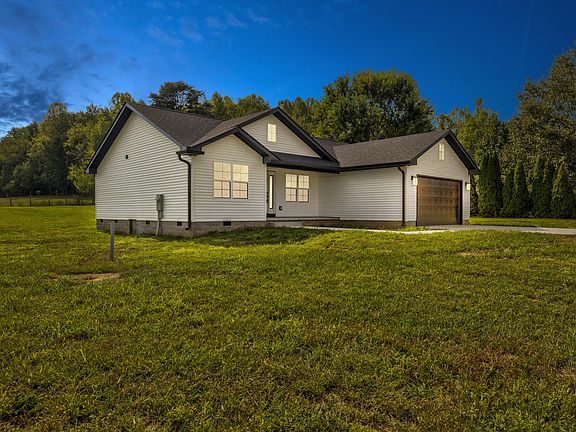 2nd image of 121 Spring Meadows Dr