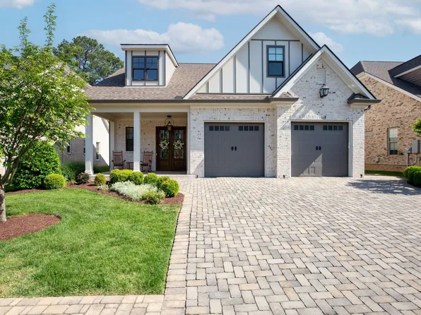 2111 White Poplar Ct, Murfreesboro, TN 37130