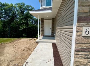 6434 Maple View Ct, Lincoln, NE 68512