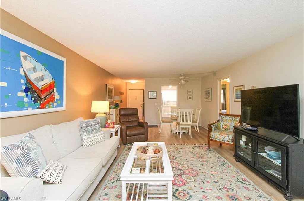 2 bed, 2.0 bath, 1008 sqft, $2,600 — Photo 1