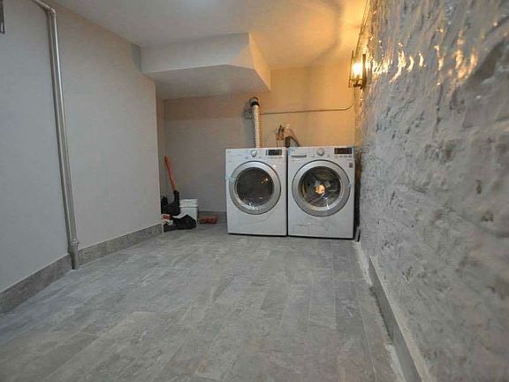 5th image of 125 Vermilyea Ave Basement 1