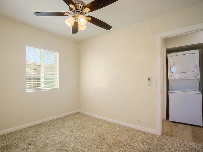 505 Headingly Ave NW — Photo 11