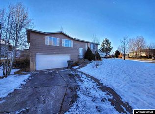 413 Hickey Ave, Evanston, WY 82930