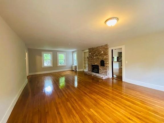 4th image of 375 Plymouth St