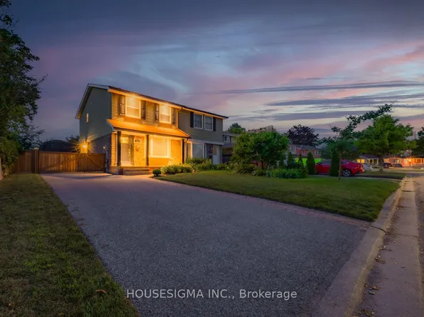 1379 Orlando Ct, Oshawa, ON L1G 6T8