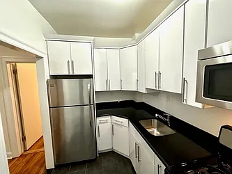 Rented by LRGNY Group, Inc.
