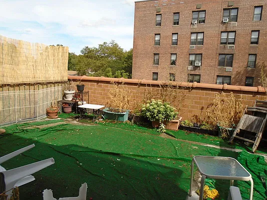 Rented by 18 REALTY | media 6