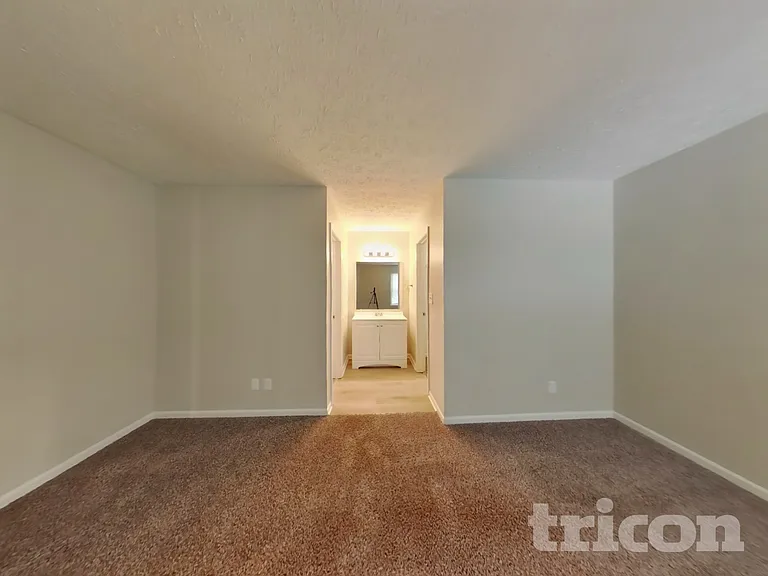 6907 Tartan Ct — Photo 5