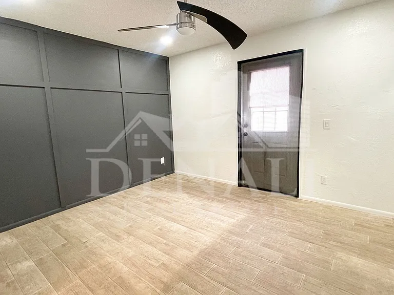 423 S Terry Ln — Photo 11