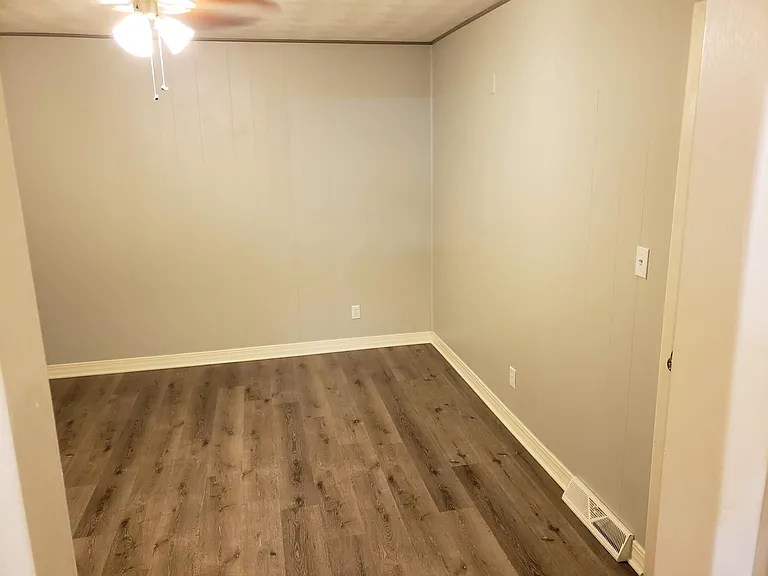 705 W Montclair St — Photo 27