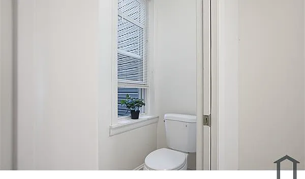 3 bed, 1100 sqft, $2,000 — Photo 4