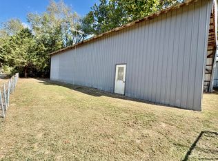 102 N Dalton St, Everton, MO 65646