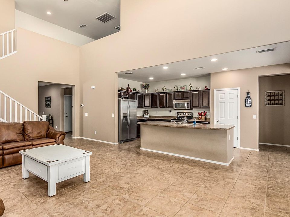 1st image of 25976 W Ross Ave