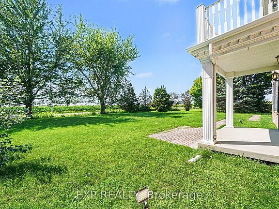 3rd image of 1007 Saint Pierre Rd