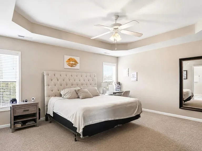 553 Montego Ct — Photo 13