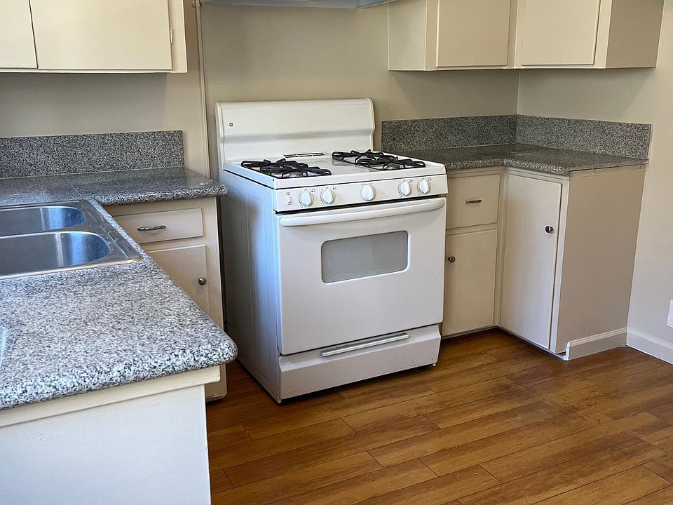 2nd image of 1114 N Central Ave APT C