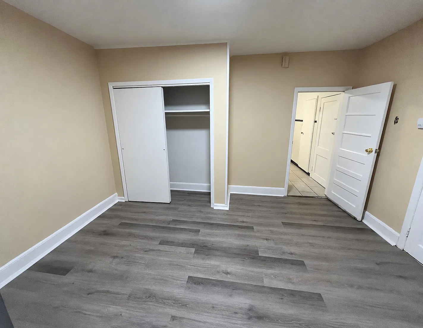2 bed, $1,800 — Photo 3