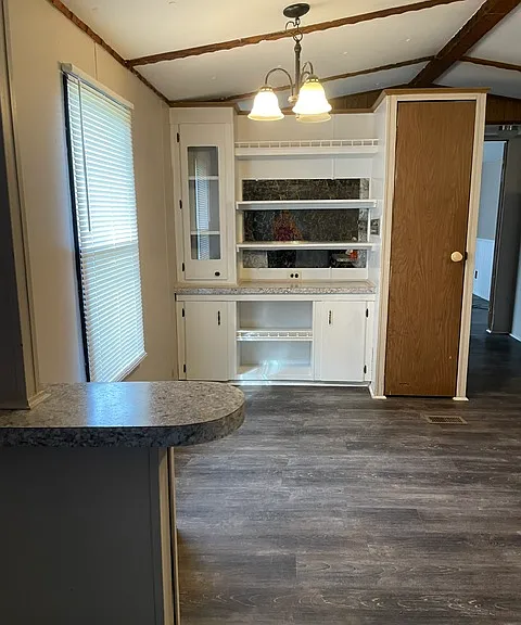 1538 Anderson Rd S — Photo 5
