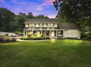 36 Mountain Pass Rd, Hopewell Junction, NY 12533