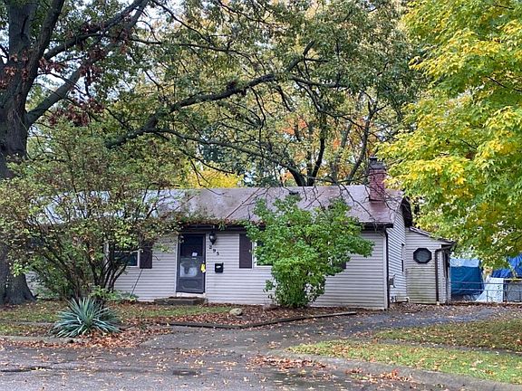 2nd image of 295 Penny Ln
