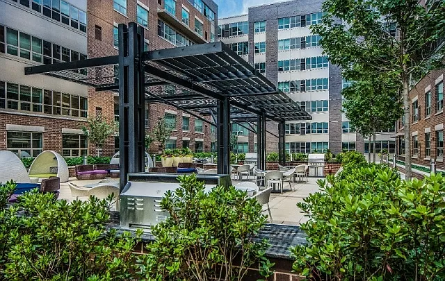 RiverParc at Port Imperial — Photo 22